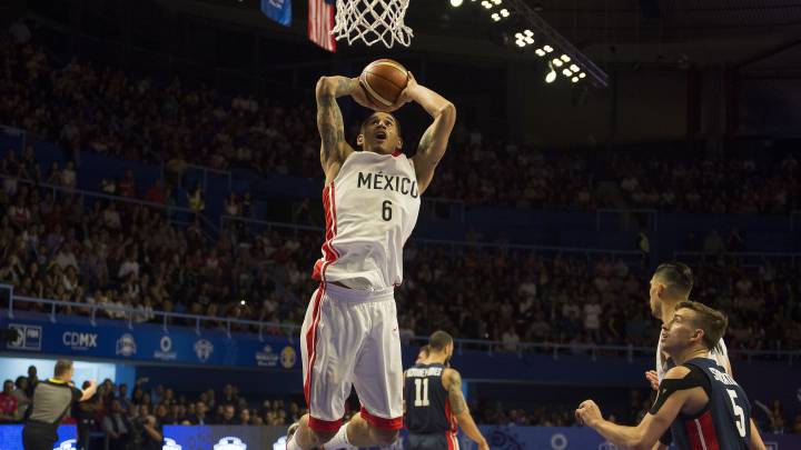 Juan Toscano, candidato a la clavada FIBA de la década