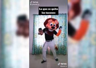 Leonel de Leones de Yucatán nos enseña como bailar 'Payaso de Rodeo'