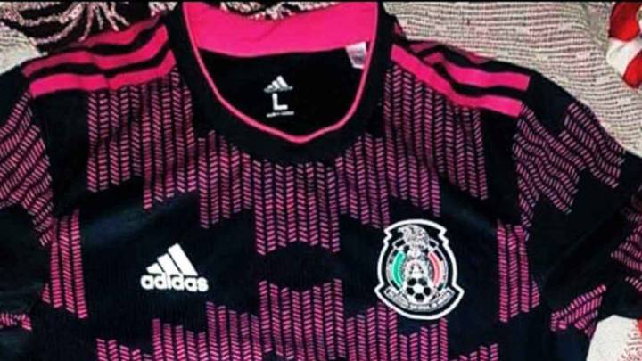 Sale supuesto nuevo jersey de la Selección Mexicana