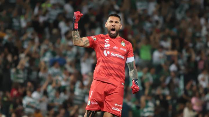 Jona Orozco sobre Pablo Guede: "Nos compra pizzas para convivir con el grupo"
