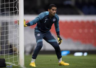 El cabezazo de Jesús Corona al preparador de Monarcas