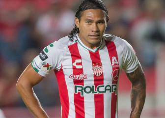 Gullit Peña deja Correcaminos