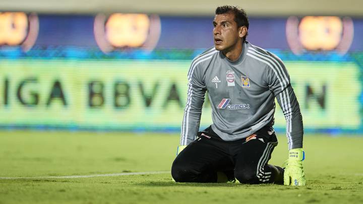 Nahuel Guzmán seguirá aislado; Miguel Ortega se recuperó