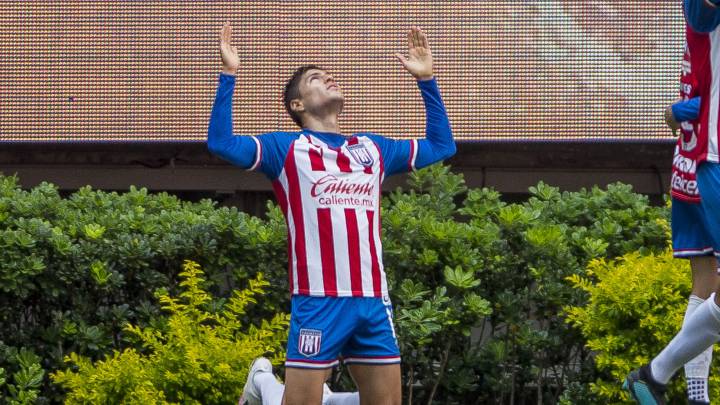 "Jugar con Tapatío ayuda a 'Chicote' y Ronaldo a pelear por un lugar"
