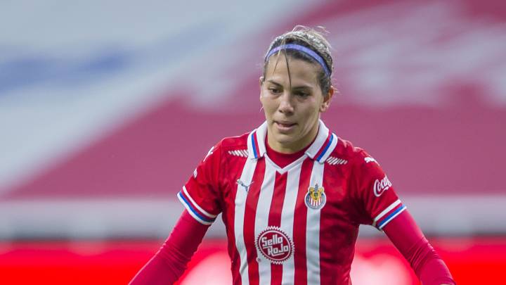 Chivas deja fuera a Alicia Cervantes por “manejo interno”