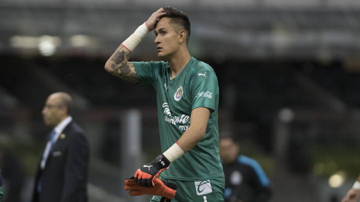 Raúl Gudiño no garantiza continuidad en Chivas