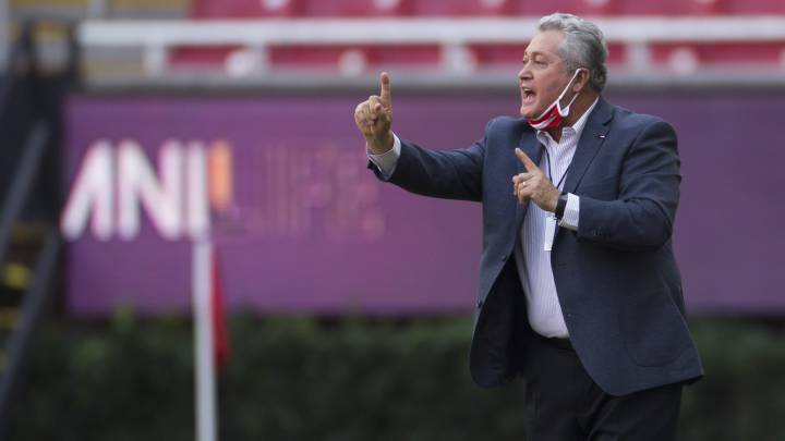 Vucetich: Calificar es una prioridad para Chivas