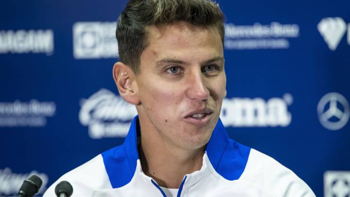 Lichnovsky tendría doble de sueldo en Arabia Saudita