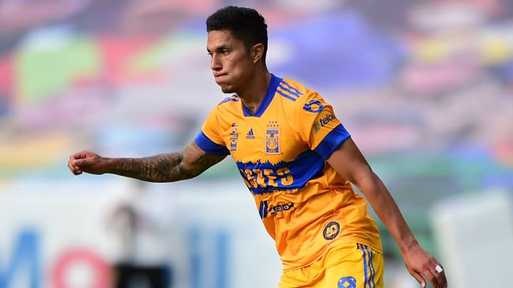 Carlos Salcedo supera al COVID-19 y se reintegra a los entrenamientos