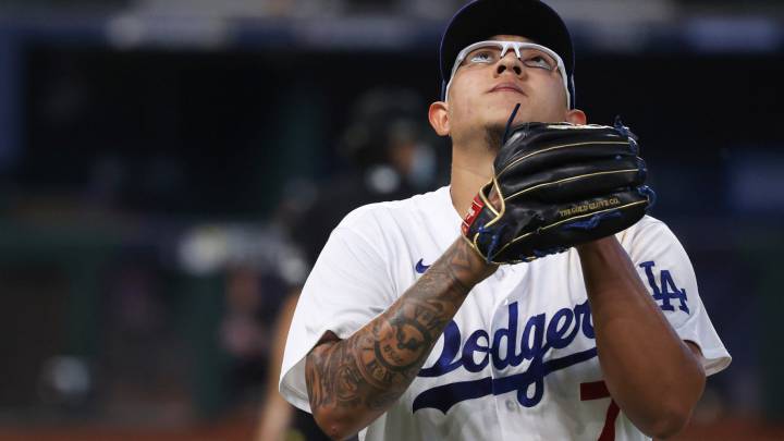 Julio Urías no tuvo participación en primer juego de la Serie Mundial