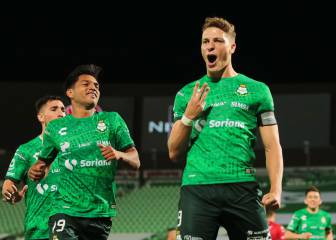 ¡Santos gana y desplaza a Chivas en la tabla general!