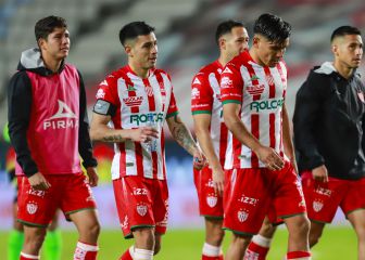 El 'Profe' le mueve poco a su once; Ian y 'Passegol' de inicio