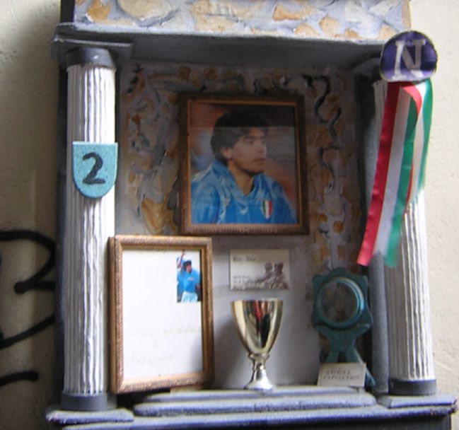 Altar de Maradona en Nápoles