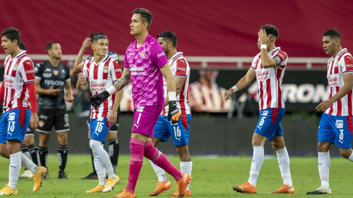 La posible alineación de Chivas para el Clásico Nacional