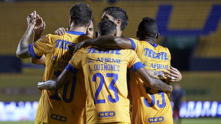 Con Aquino en el once se alista Tigres para enfrentar al Cruz Azul