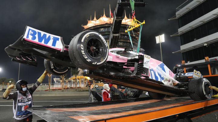 Falla de motor deja sin podio a Sergio Pérez