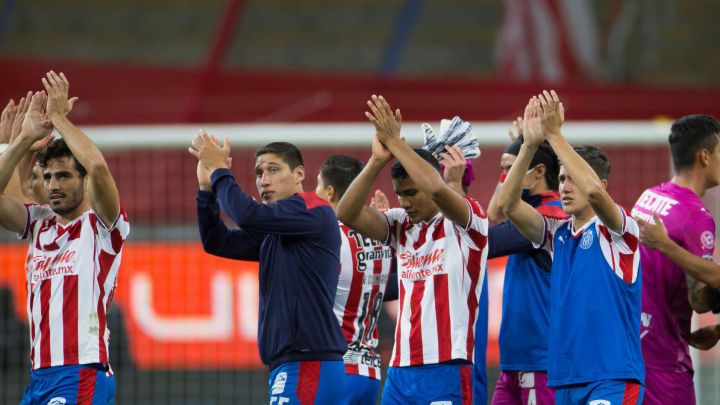 Chivas presenta un caso más de COVID antes de la Semifinal