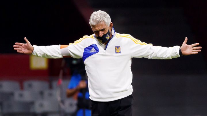 Ricardo Ferretti renovará con Tigres hasta el 2024