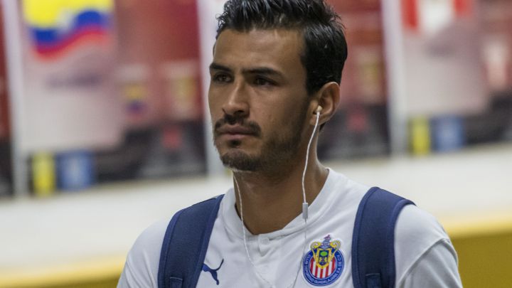 Chivas renueva préstamo y Alanís seguirá en la MLS