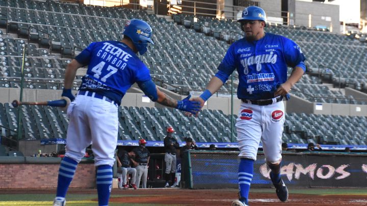 Yaquis arrasa a Mayos con pitcheo y ofensiva