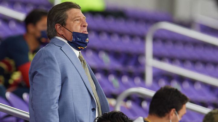 Así fue la expulsión de Miguel Herrera en Concachampions