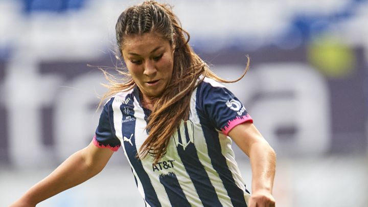 Karol Bernal cambia de rayas y va a Chivas femenil