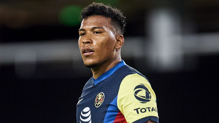 América buscaría negociar rescisión de Roger Martínez