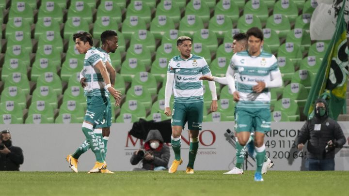 Santos propinó primera derrota a Reynoso al frente de Cruz Azul