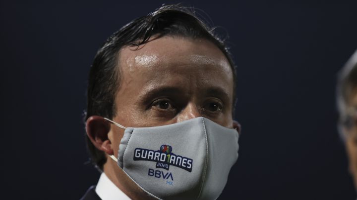 Mikel Arriola visita al Pachuca en medio de crisis por contagios COVID-19 en Liga MX