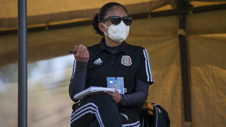 Mónica Vergara da su primera convocatoria para la Selección Mexicana Femenil