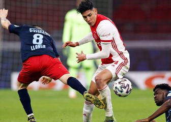 Édson juega los 90' y da asistencia en triunfo del Ajax