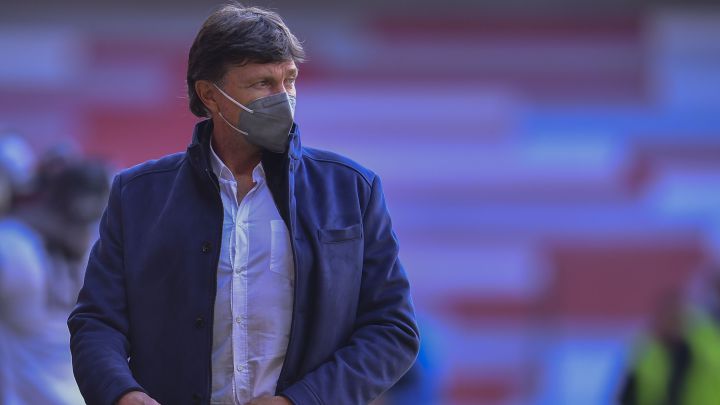 Hernán Cristante festeja 100 partidos como técnico del Toluca