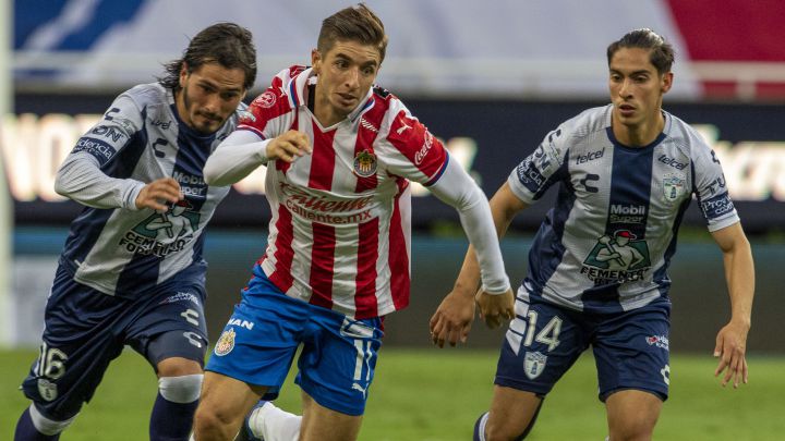 Pachuca-Chivas, duelo de equipos desesperados en el Hidalgo