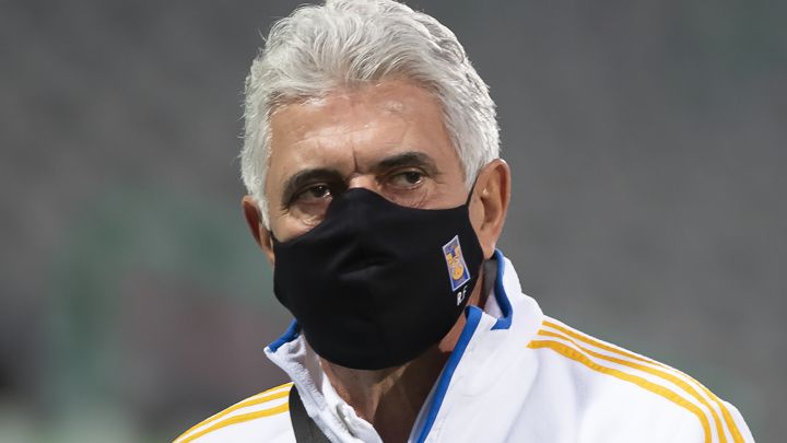 Ricardo Ferretti, una leyenda viviente como DT
