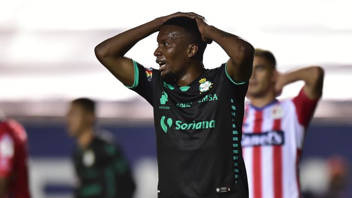 No habrá castigo por racismo en el San Luis-Santos por falta de pruebas