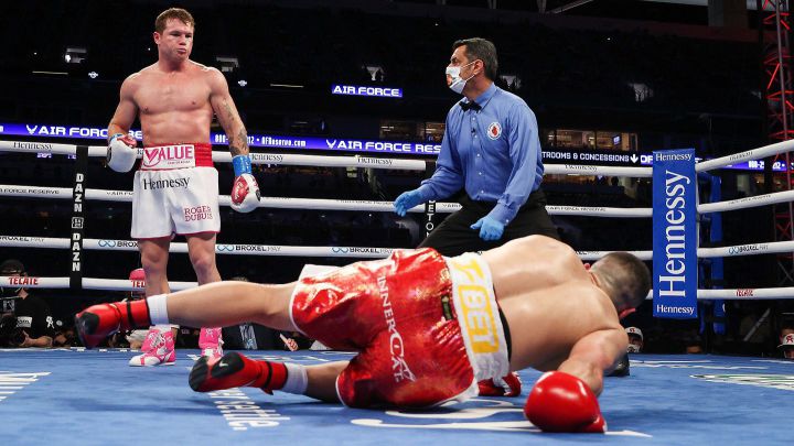 Crónica del Canelo vs Yildirim: WBC y WBA supermedio.