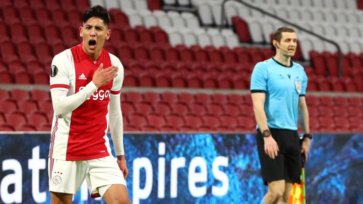 Marco van Basten criticó el rendimiento de Edson Álvarez en el Ajax