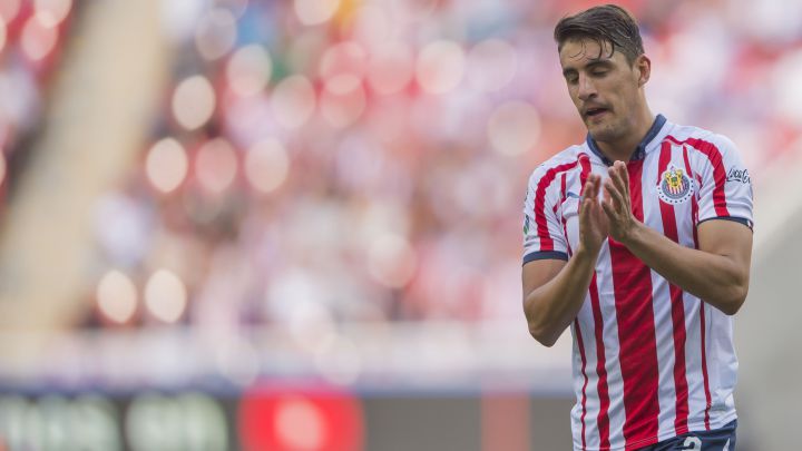 Chivas le dijo a Van Rankin que se quedaba y luego que siempre no
