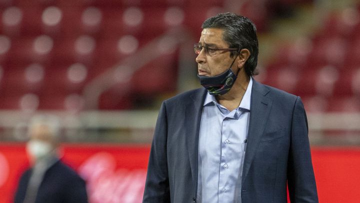 Luis Fernando Tena: “Estoy preocupado por el equipo”