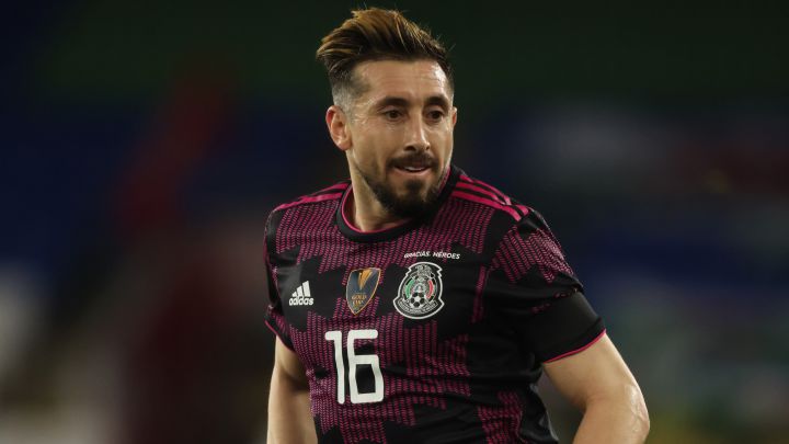 El parche de campeón de Concacaf que El Tri lució ante Gales