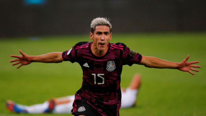 Uriel Antuna es elegido como el mejor jugador del Tri ante Canadá