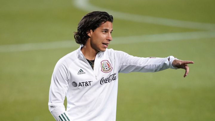 Diego Lainez América