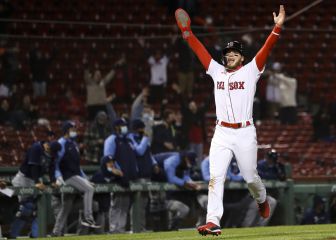 Alex Verdugo vuelve a hacer sonar el madero con los Red Sox