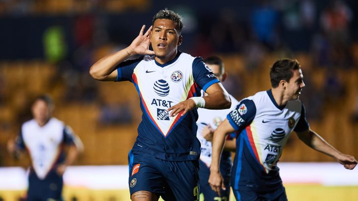 Roger Martínez convirtió su tercer doblete en Liga MX
