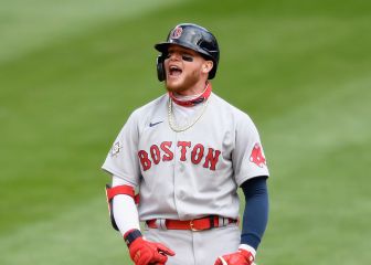 Verdugo y Urías vuelven a volarse la barda en la MLB
