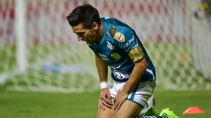 Fernando Navarro se lamenta en un juego de León