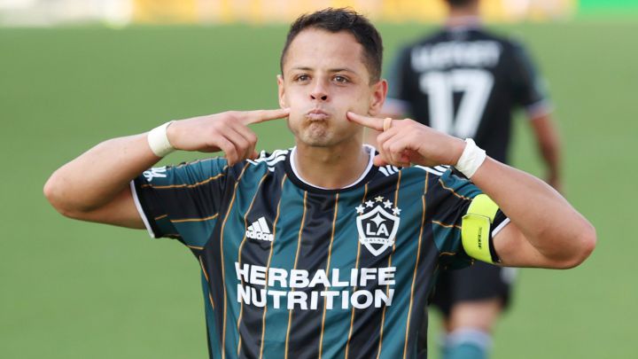 Javier Hernández no está descartado para Tokio 2020