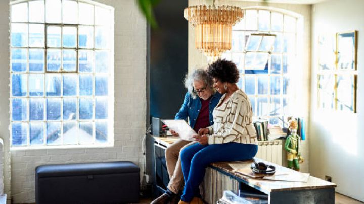 Pago a pensionados y jubilados del ISSSTE, hoy 30 de abril: ¿cómo consultar dónde se cobra la pensión?
