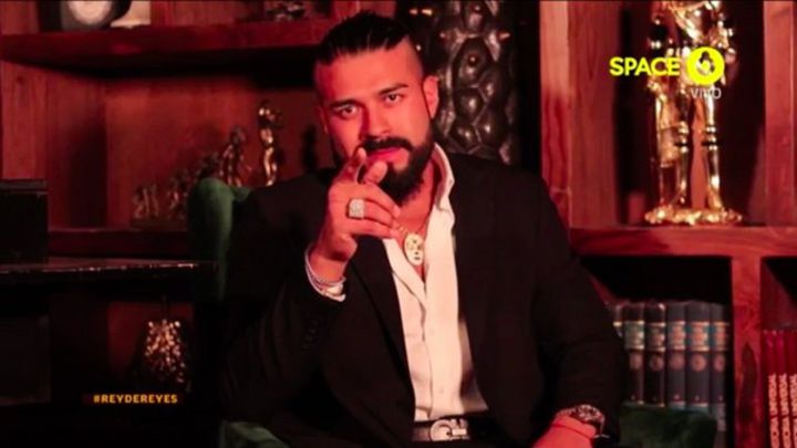 Andrade en su video de presentación con Triple A