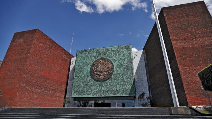 Diputados del PRI presentan iniciativa constitucional para eliminar privilegios al presidente